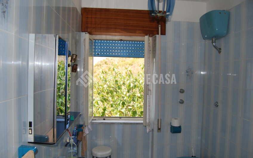 SC1277 Villa con vista mare e giardino a Castellabate