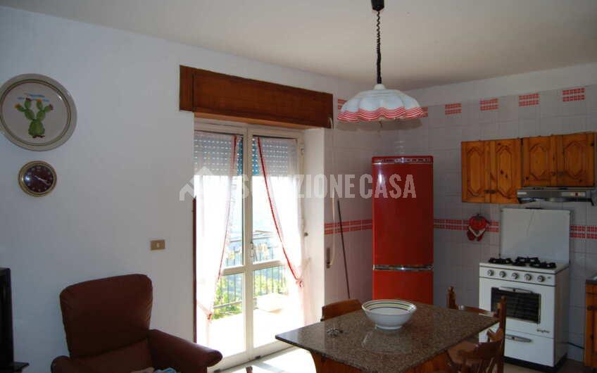 SC1277 Villa con vista mare e giardino a Castellabate