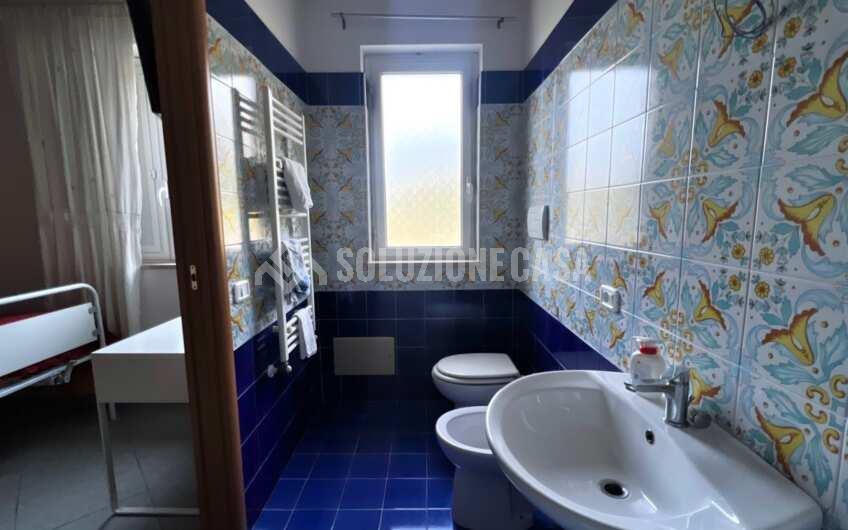 SC1282 Struttura b&b e ristorante con giardino in vendita a Prignano Cilento