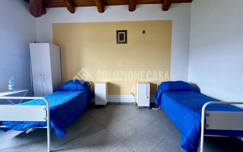 SC1282 Struttura b&b e ristorante con giardino in vendita a Prignano Cilento