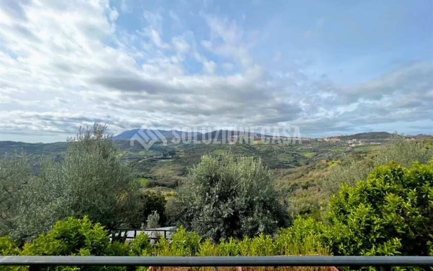 SC1282 Struttura b&b e ristorante con giardino in vendita a Prignano Cilento