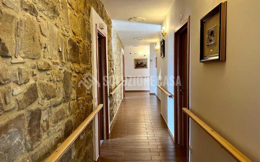 SC1282 Struttura b&b e ristorante con giardino in vendita a Prignano Cilento