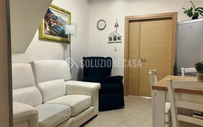 SC1180 Appartamento panoramico ristrutturato di recente nel borgo di Vatolla a Perdifumo