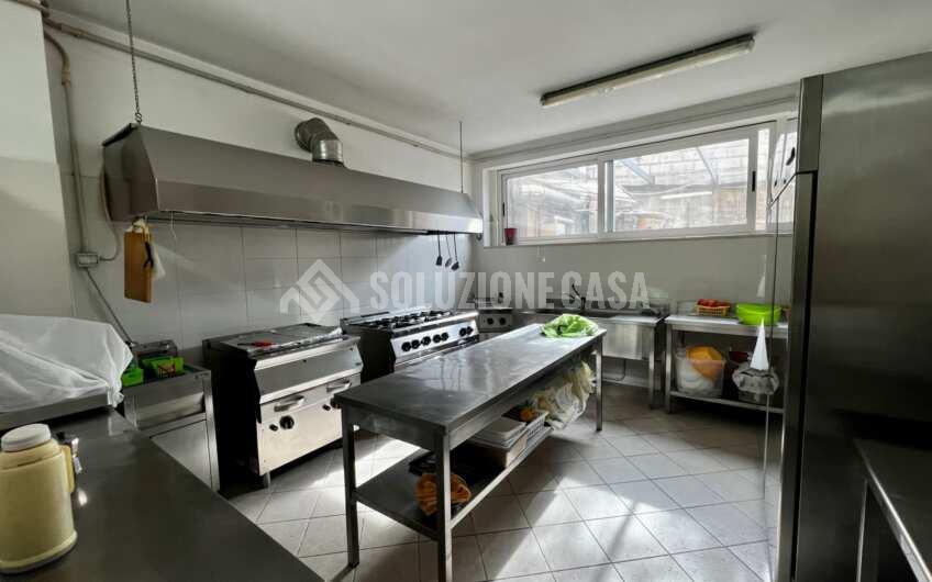 SC1282 Struttura b&b e ristorante con giardino in vendita a Prignano Cilento