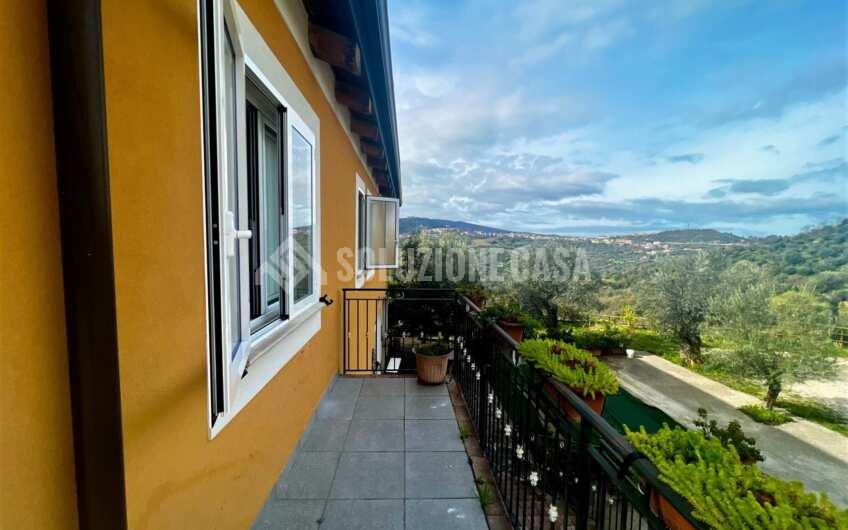 SC1282 Struttura b&b e ristorante con giardino in vendita a Prignano Cilento
