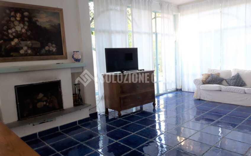 SC1287 Appartamento con giardino a San Marco di Castellabate