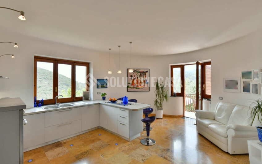 SC1285 Stupenda villa con torrino e vista mare sulla Baia di Casa del Conte ed Ogliastro Marina
