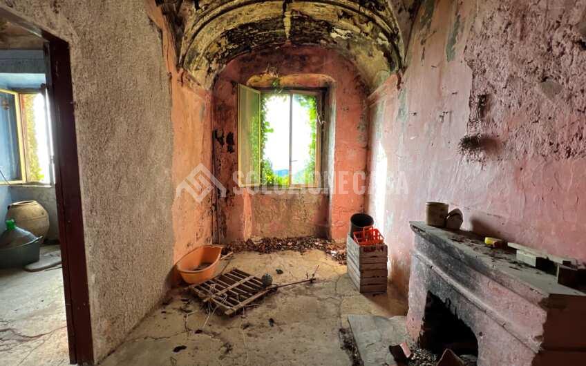 SC936 Antico palazzo del 1800 con vista mare e giardino a Prignano Cilento