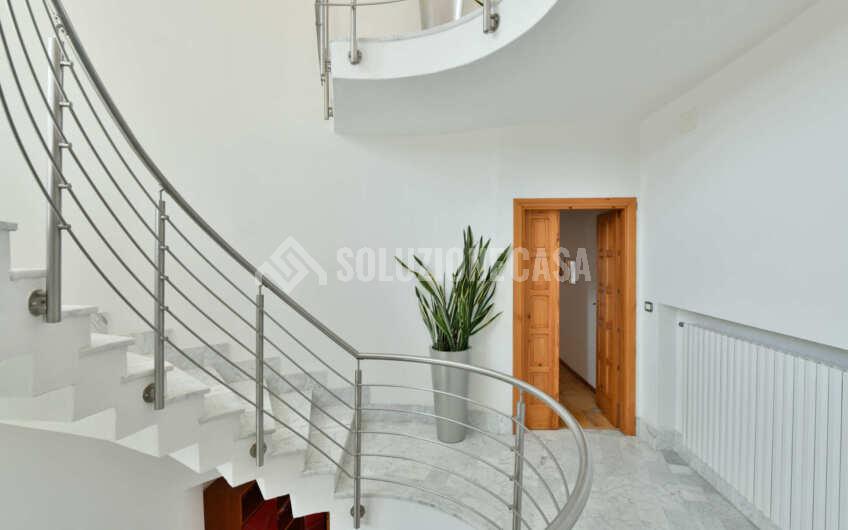 SC1285 Stupenda villa con torrino e vista mare sulla Baia di Casa del Conte ed Ogliastro Marina