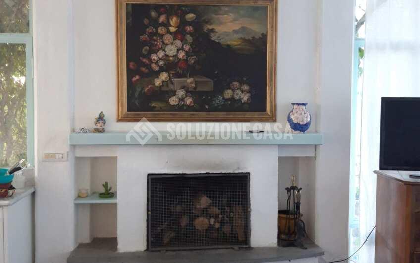 SC1287 Appartamento con giardino a San Marco di Castellabate