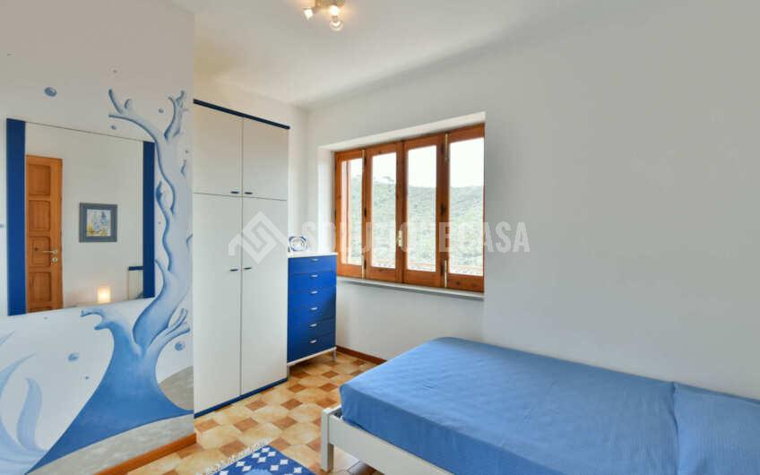 SC1285 Stupenda villa con torrino e vista mare sulla Baia di Casa del Conte ed Ogliastro Marina