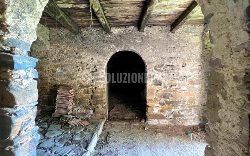 SC936 Antico palazzo del 1800 con vista mare e giardino a Prignano Cilento