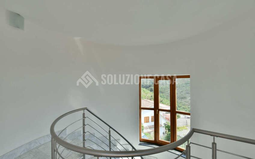 SC1285 Stupenda villa con torrino e vista mare sulla Baia di Casa del Conte ed Ogliastro Marina