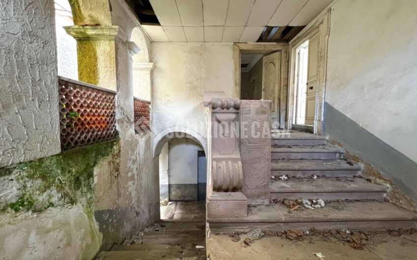SC936 Antico palazzo del 1800 con vista mare e giardino a Prignano Cilento