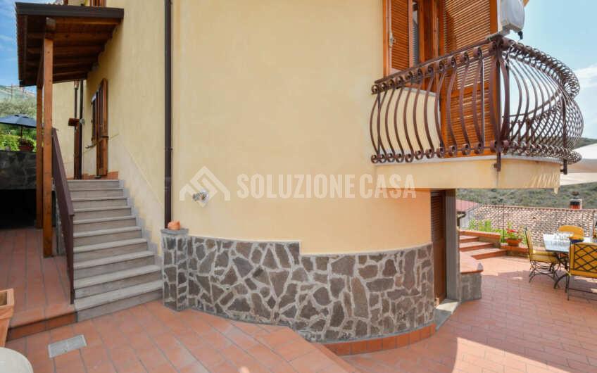 SC1285 Stupenda villa con torrino e vista mare sulla Baia di Casa del Conte ed Ogliastro Marina