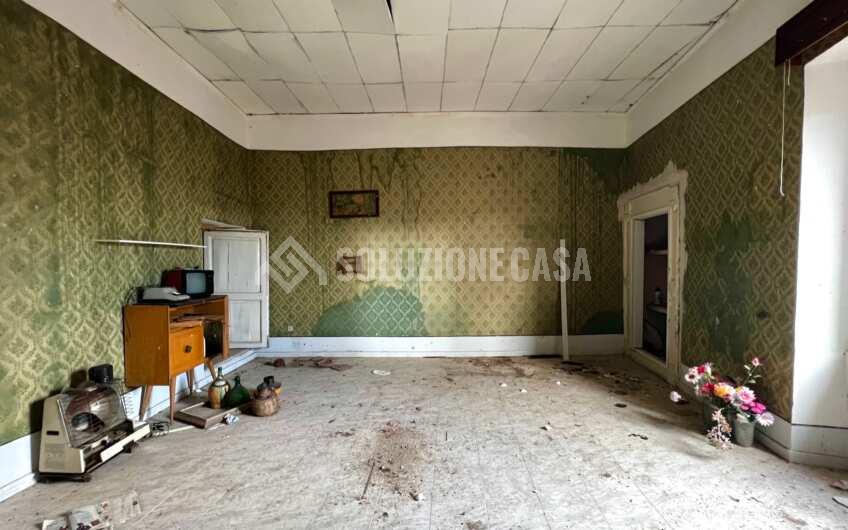 SC936 Antico palazzo del 1800 con vista mare e giardino a Prignano Cilento