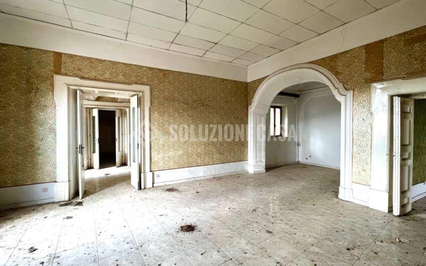 SC936 Antico palazzo del 1800 con vista mare e giardino a Prignano Cilento