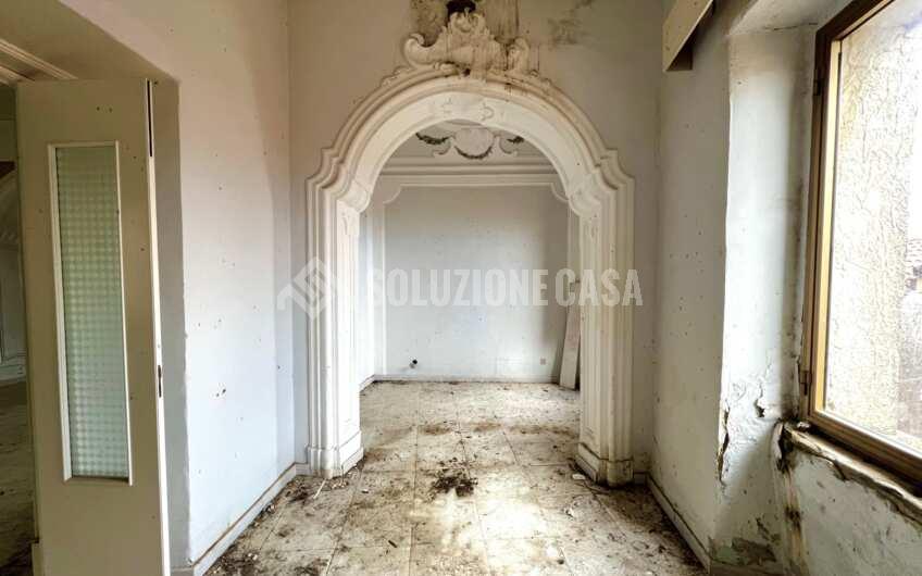 SC936 Antico palazzo del 1800 con vista mare e giardino a Prignano Cilento
