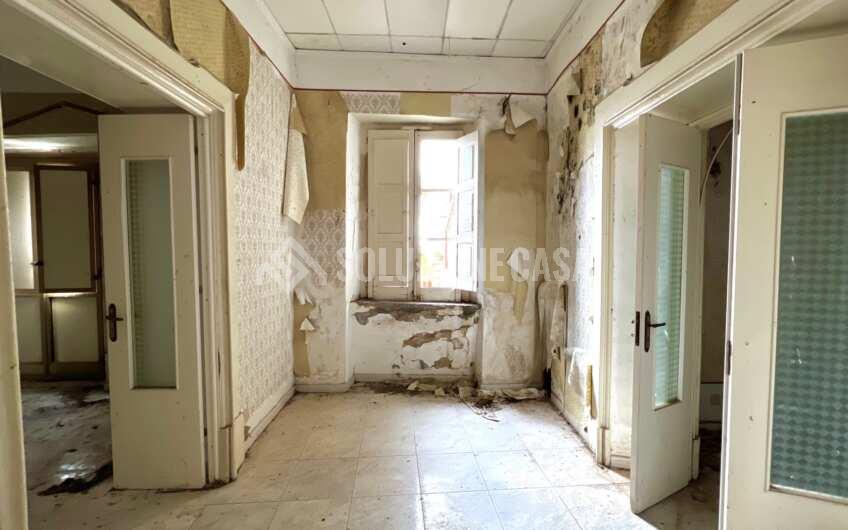 SC936 Antico palazzo del 1800 con vista mare e giardino a Prignano Cilento