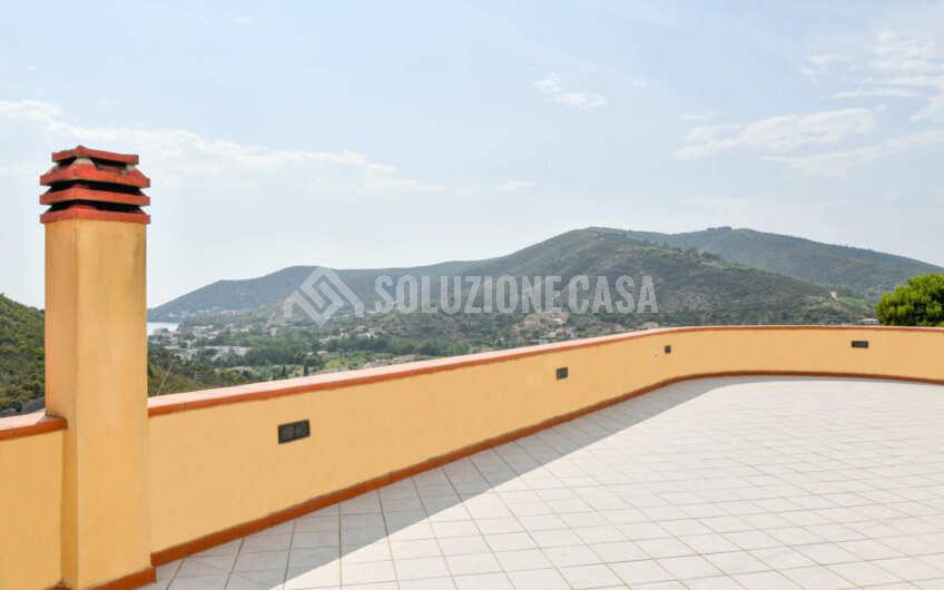 SC1285 Stupenda villa con torrino e vista mare sulla Baia di Casa del Conte ed Ogliastro Marina