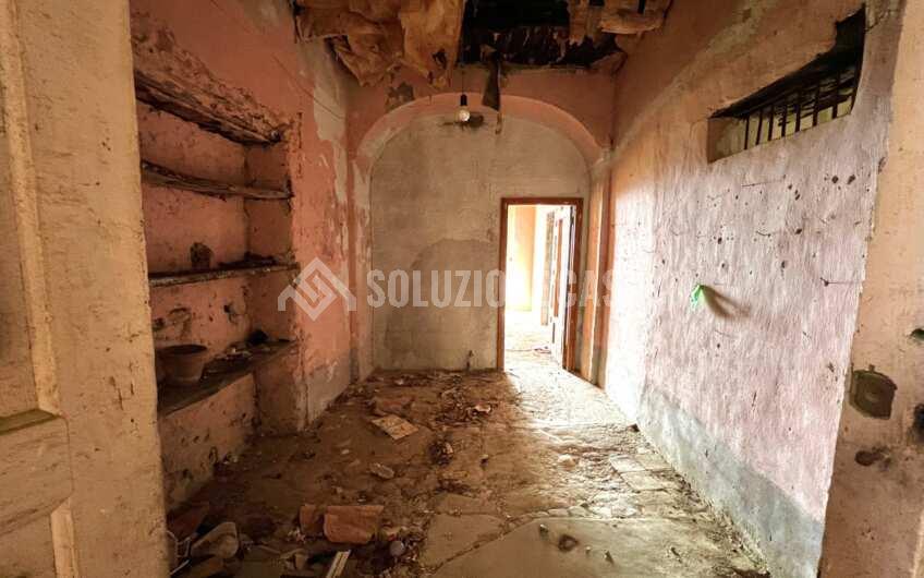 SC936 Antico palazzo del 1800 con vista mare e giardino a Prignano Cilento