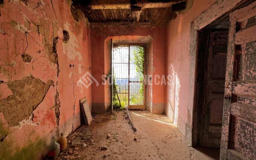 SC936 Antico palazzo del 1800 con vista mare e giardino a Prignano Cilento