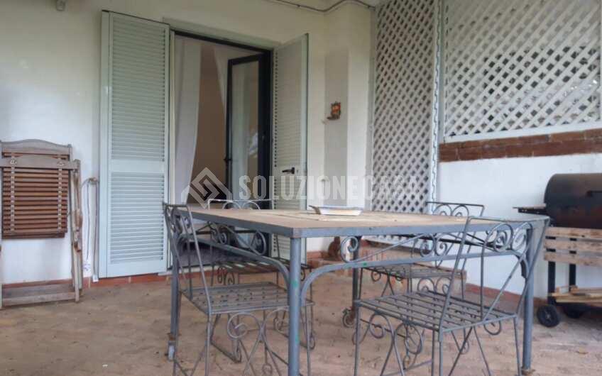 SC1287 Appartamento con giardino a San Marco di Castellabate