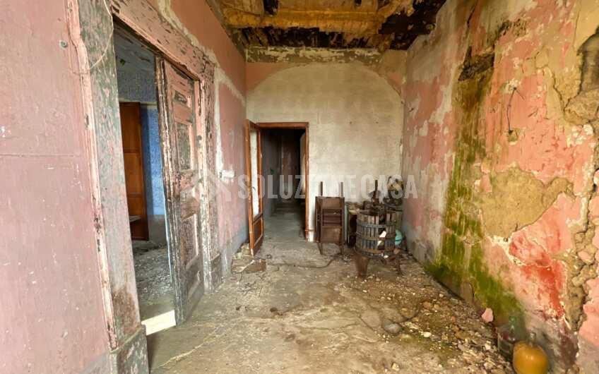 SC936 Antico palazzo del 1800 con vista mare e giardino a Prignano Cilento