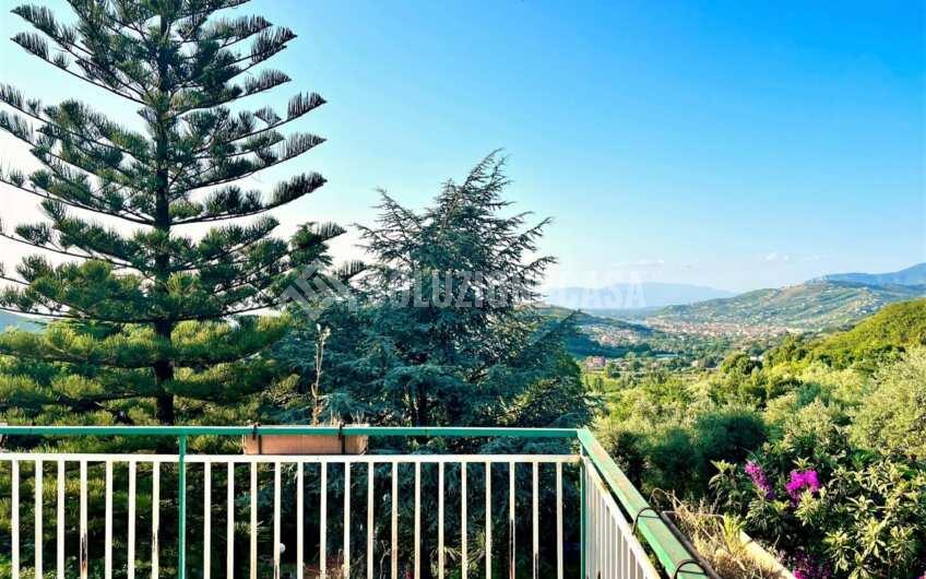 SC1291 Villa Bifamiliare vista mare con ampio giardino e piscina in zona Moio di Agropoli