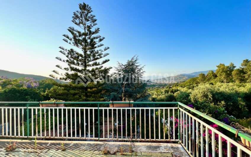 SC1291 Villa Bifamiliare vista mare con ampio giardino e piscina in zona Moio di Agropoli