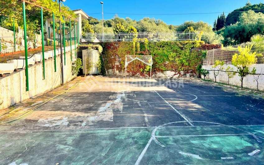 SC1291 Villa Bifamiliare vista mare con ampio giardino e piscina in zona Moio di Agropoli