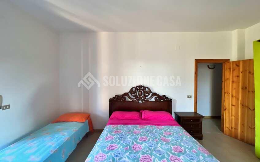 SC1291 Villa Bifamiliare vista mare con ampio giardino e piscina in zona Moio di Agropoli