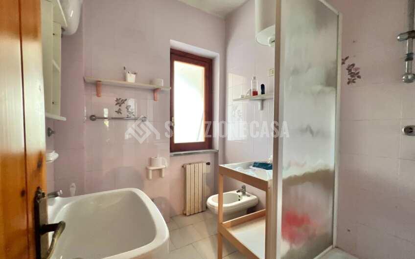 SC1291 Villa Bifamiliare vista mare con ampio giardino e piscina in zona Moio di Agropoli