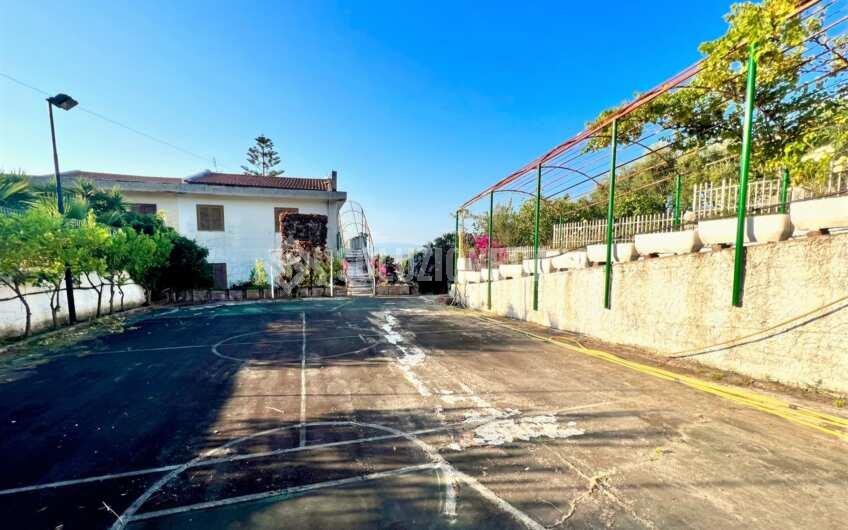 SC1291 Villa Bifamiliare vista mare con ampio giardino e piscina in zona Moio di Agropoli