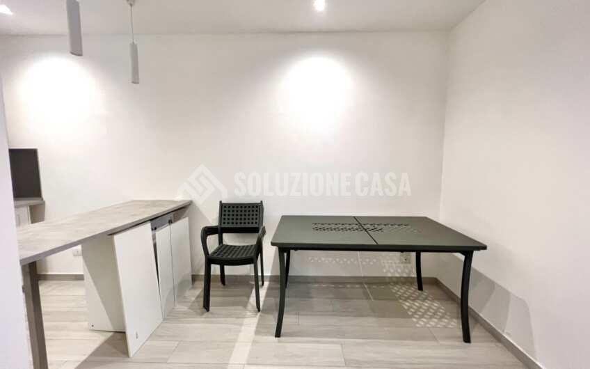 SC1295 Appartamento ristrutturato con spazio esterno in pieno centro ad Agropoli