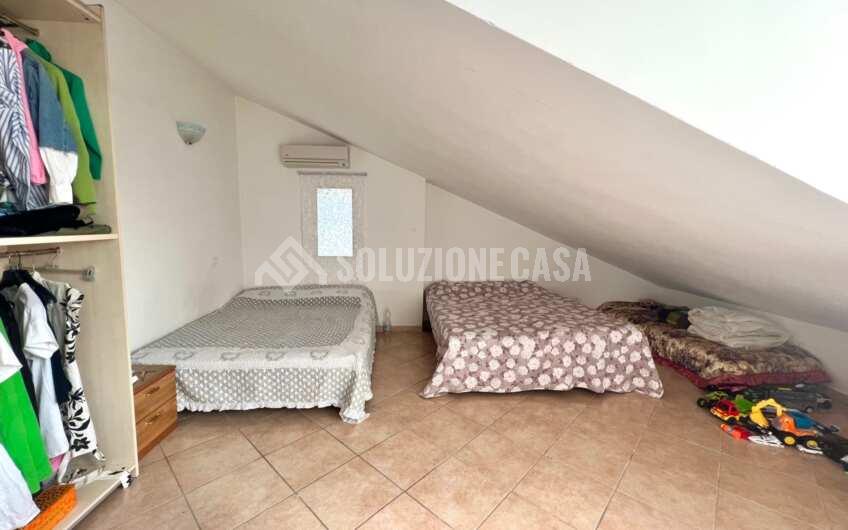 SC1293 Appartamento mansardato in pieno centro ad Agropoli in Via Q.Sella