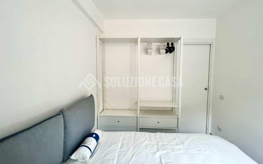 SC1295 Appartamento ristrutturato con spazio esterno e box auto in pieno centro ad Agropoli