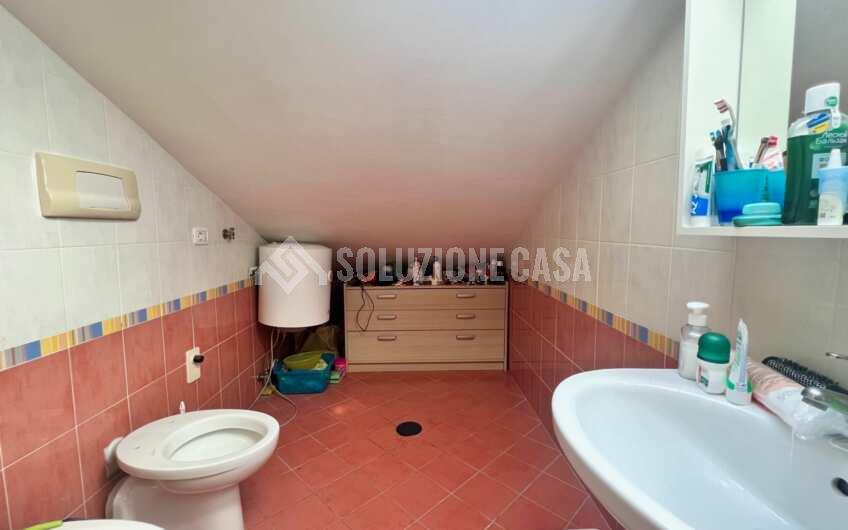 SC1293 Appartamento mansardato in pieno centro ad Agropoli in Via Q.Sella