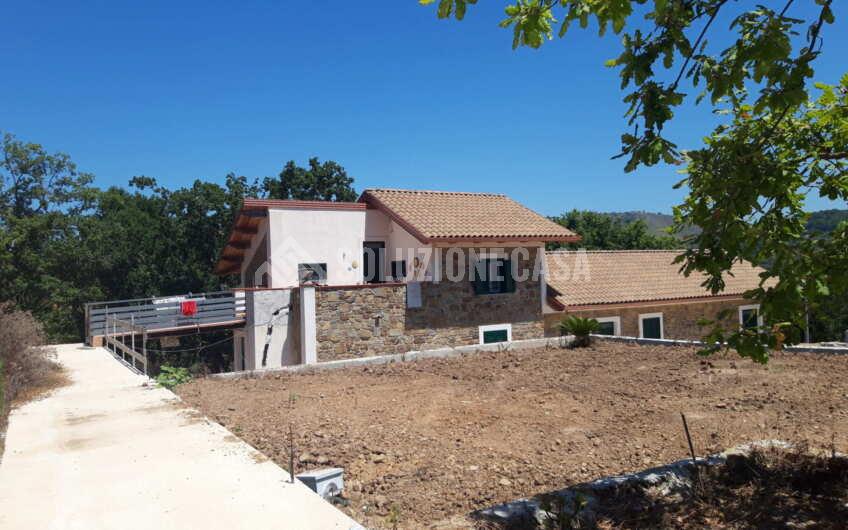 SC1294/B Appartamento con giardino in casale in pietra di nuova costruzione a San Marco di Castellabate