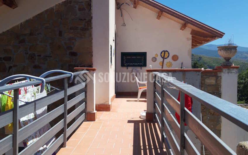 SC1294/B Appartamento con giardino in casale in pietra di nuova costruzione a San Marco di Castellabate