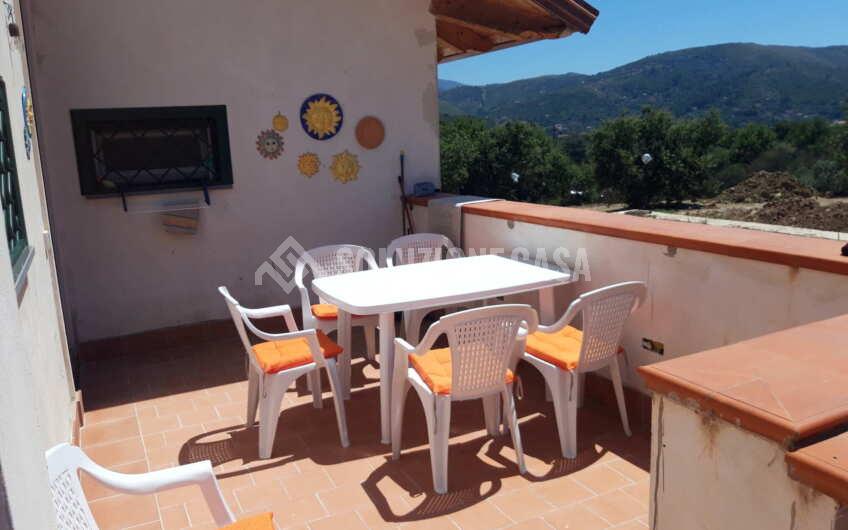 SC1294/B Appartamento con giardino in casale in pietra di nuova costruzione a San Marco di Castellabate
