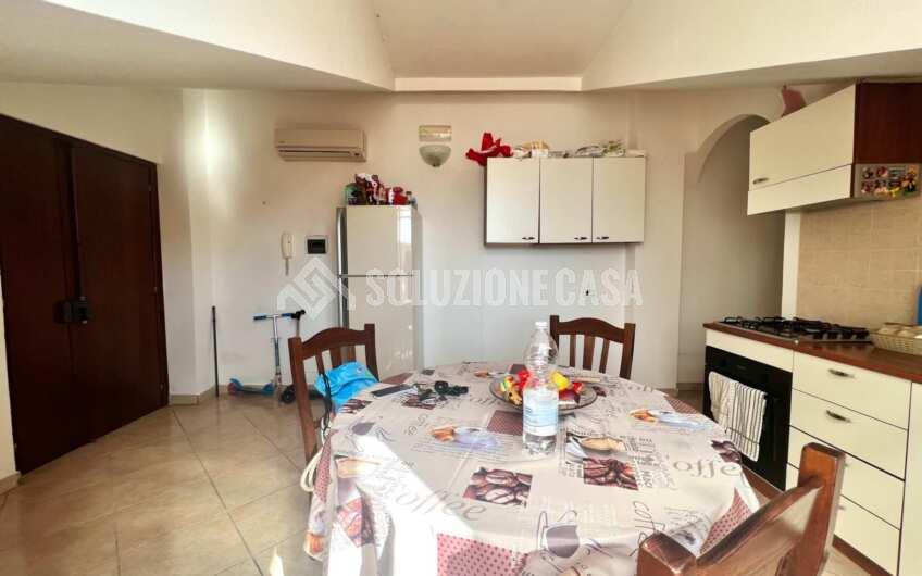 SC1293 Appartamento mansardato in pieno centro ad Agropoli in Via Q.Sella