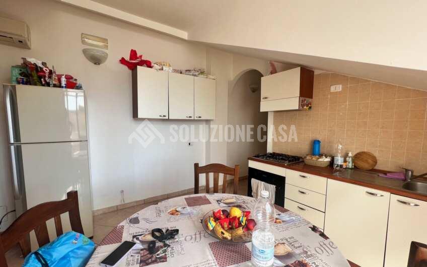 SC1293 Appartamento mansardato in pieno centro ad Agropoli in Via Q.Sella
