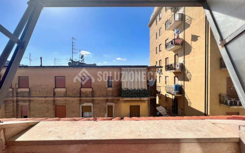 SC1293 Appartamento mansardato in pieno centro ad Agropoli in Via Q.Sella