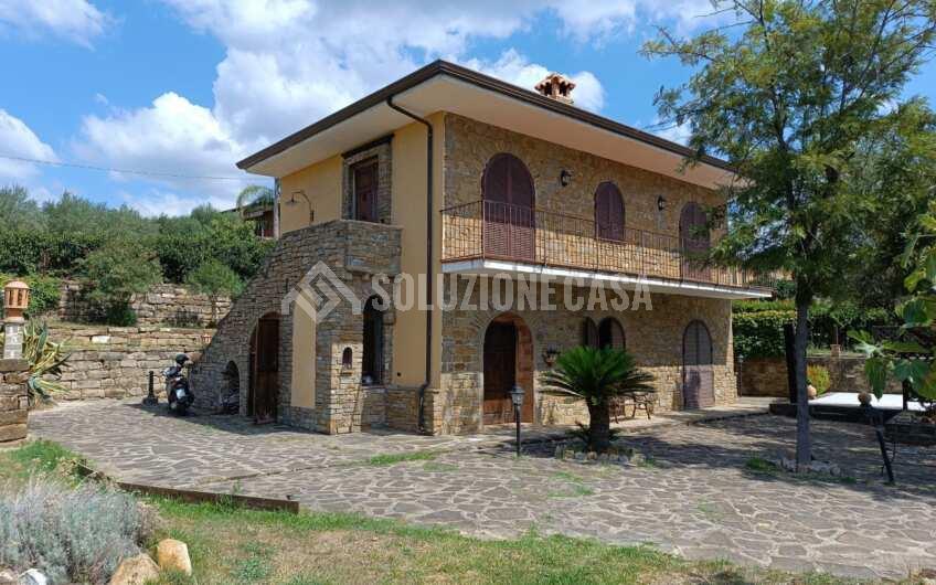 SC1302 Villa in pietra a Santa Maria di Castellabate località Alano