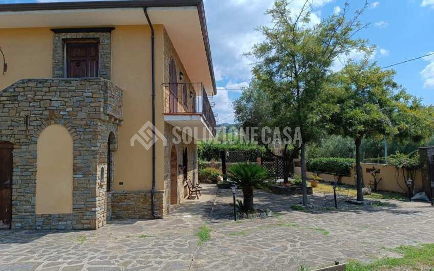 SC1302 Villa in pietra a Santa Maria di Castellabate località Alano