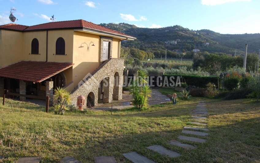 SC1302 Villa in pietra a Santa Maria di Castellabate località Alano