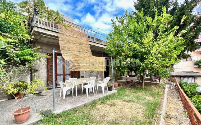 SC1304 Villa singola su due livelli in pieno centro ad Agropoli Via Romanelli