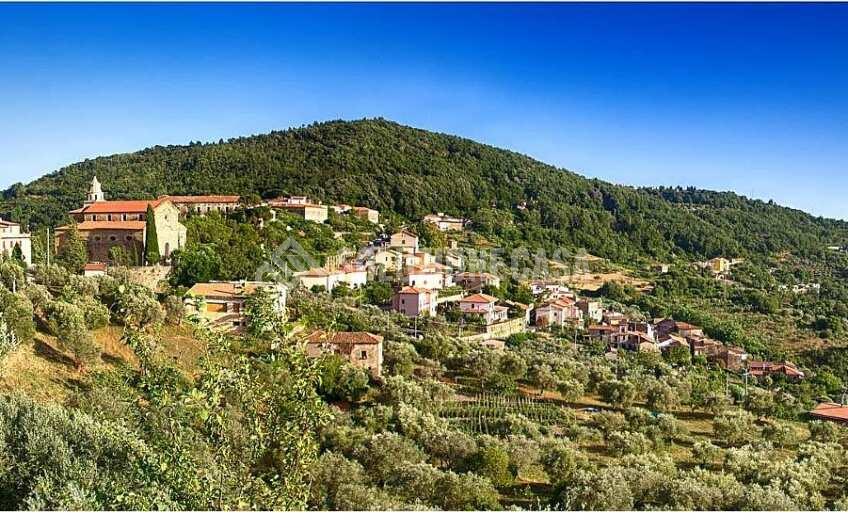 SC1306 Fabbricato su due livelli a Pollica alla frazione Celso