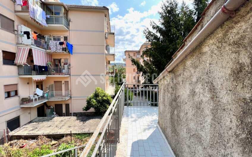 SC1304 Villa singola su due livelli in pieno centro ad Agropoli Via Romanelli